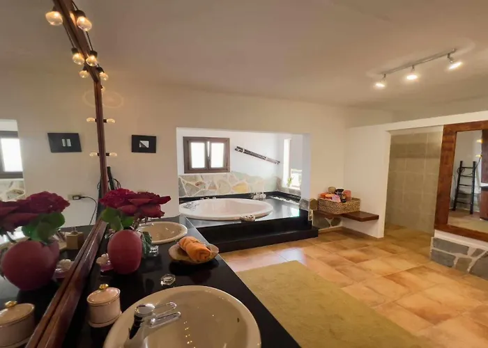 Preciosa Casa Cristian Y Maria Con Piscina Privada